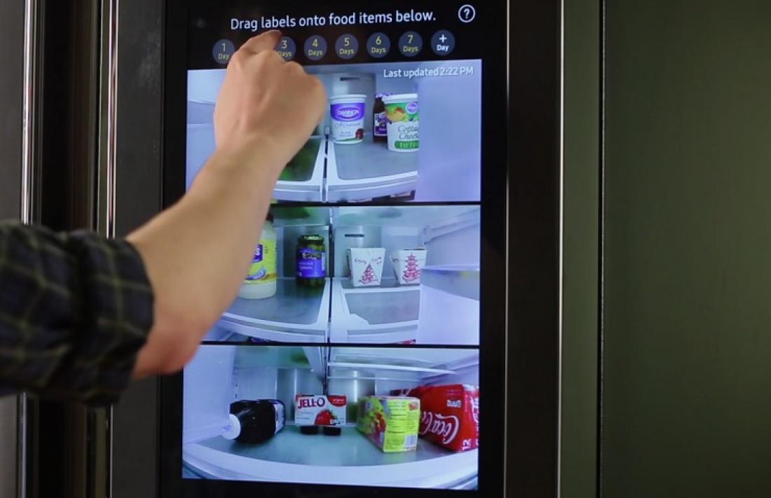 2030 год. Умный холодильник заказал продукты на дом